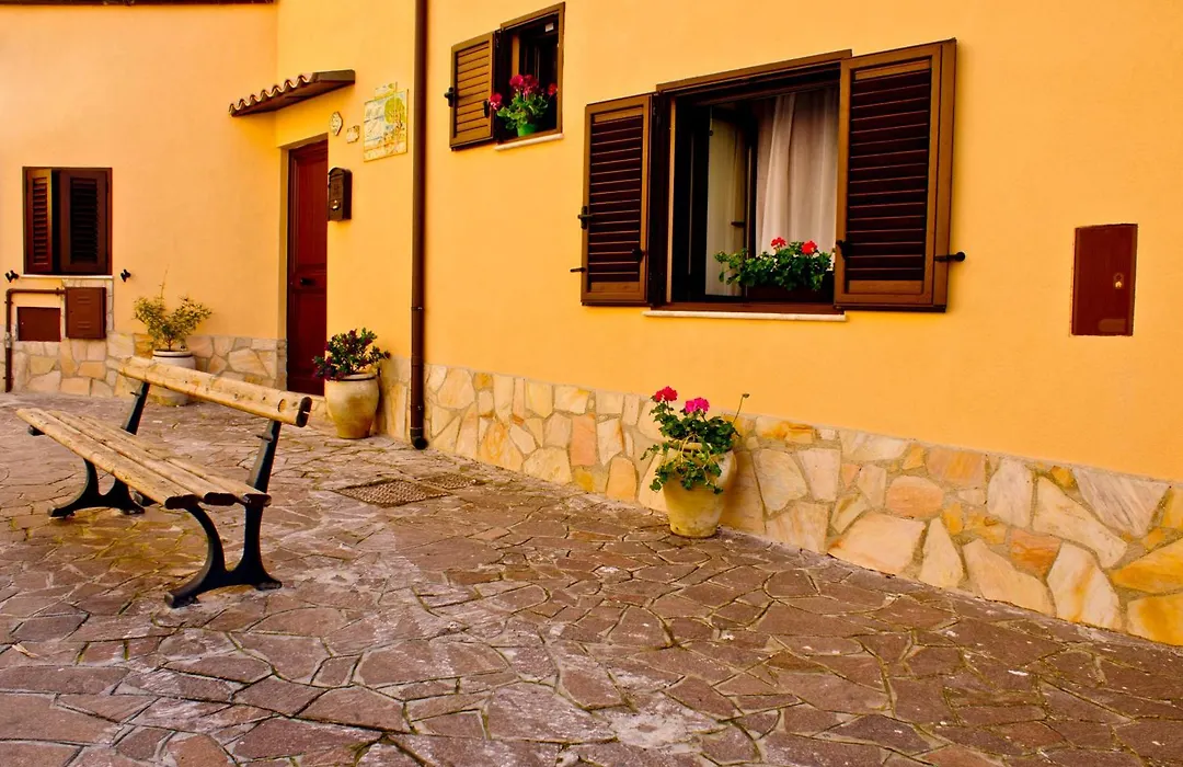 B&B Liola-1